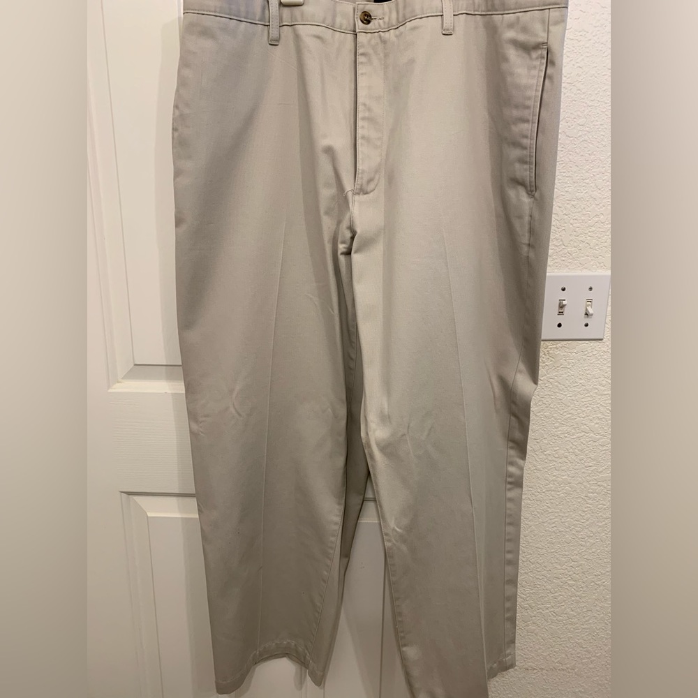 Men’s size 40/30 khaki slacks. Cambridge classic.